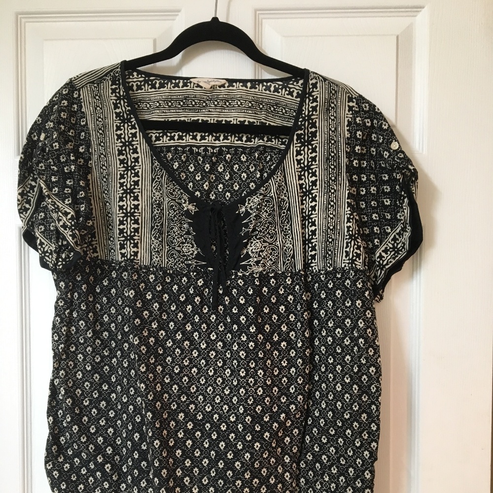 American Eagle Tie Front short sleeve top